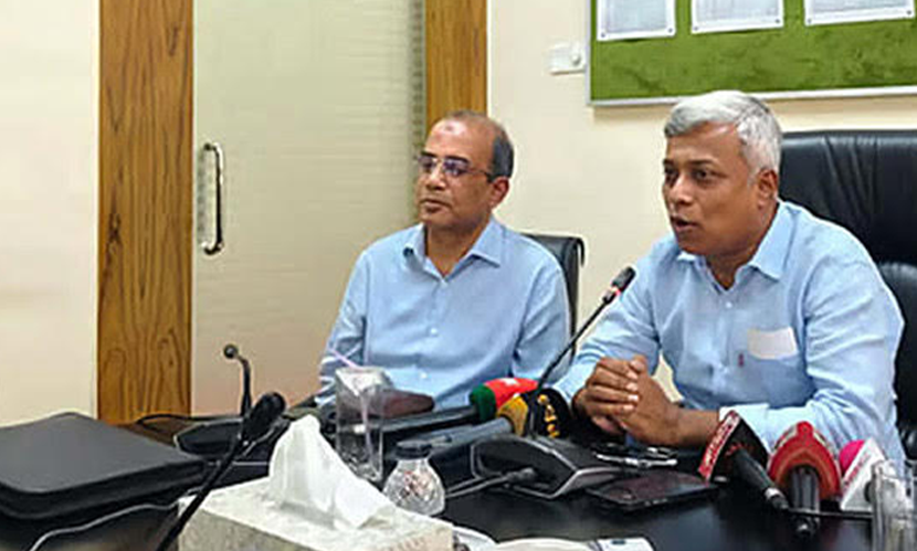 এপ্রিল ও মে মাসের জ্বালানির পূর্ণ মজুত রয়েছে: প্রতিমন্ত্রী