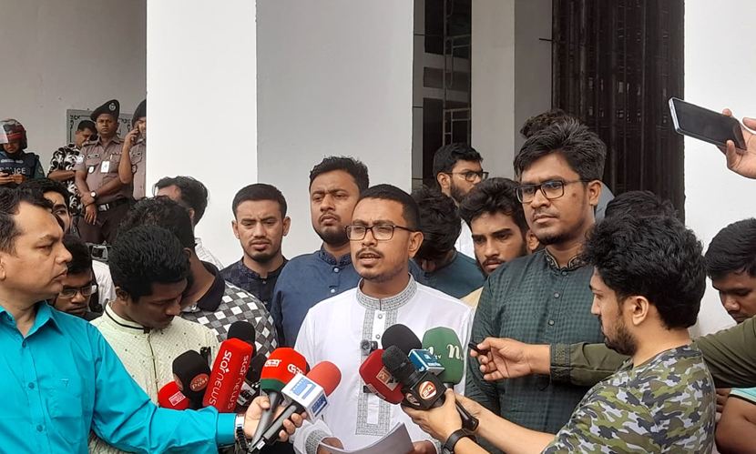 ছাত্রদলকে চাপাতি দিয়ে কোপানোর রাজনীতি করতে দেব না: সাদিক কায়েম