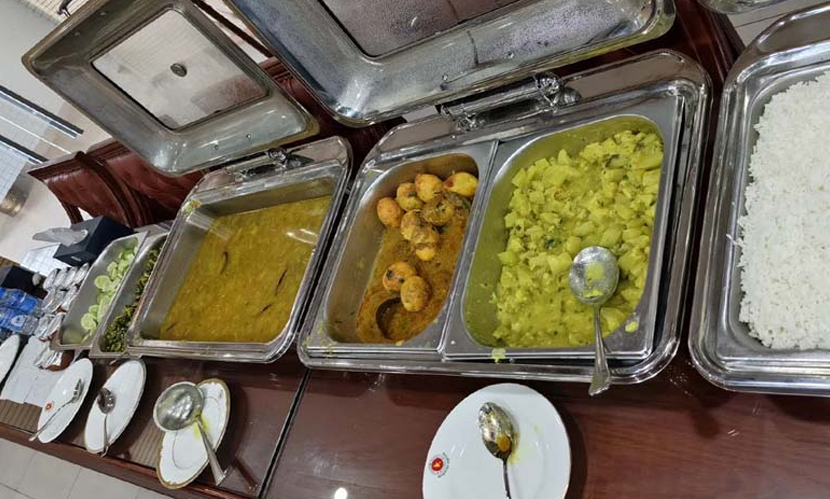 প্রধানমন্ত্রীর কার্যালয়ে খাবারের বাজেট ৫ গুণ হ্রাস