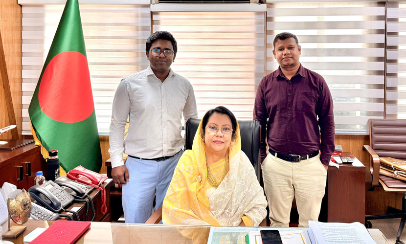 বিমান পরিবহণ ও পর্যটনমন্ত্রীর সঙ্গে সৌজন্য সাক্ষাৎ করেন বাংলাদেশ এভিয়েশন ট্যুরিজম জার্নালিস্টস অ্যাসোসিয়েশনের (বাটজা) নেতারা। ছবি: সংগৃহীত