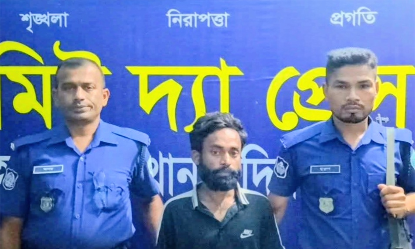 অনুপ্রবেশকারী বাংলাদেশিকে ফেরত দিল বিএসএফ