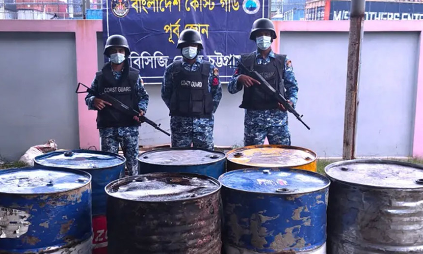 অবৈধভাবে মজুদ করা জ্বালানি তেল ও লুব অয়েল জব্দ