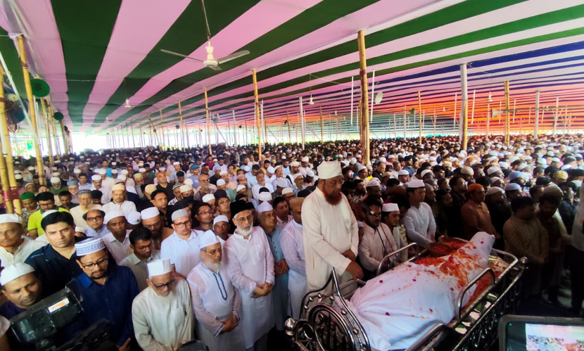 সাবেক মন্ত্রী মোশাররফের জানাজায় সর্বস্তরের মানুষের ঢল