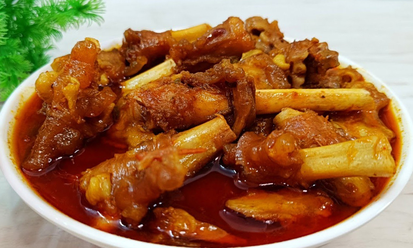 জিভে জল আনা খাসির পায়া রান্নার সহজ উপায়