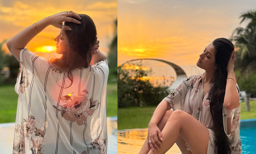সূর্যাস্তের আভায় মোহময়ী পরীমণি
