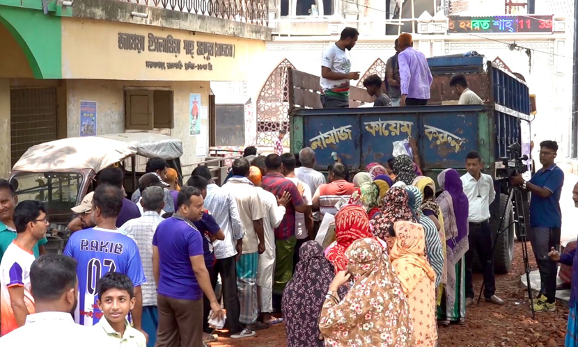 রাজশাহীতে স্বল্পমূল্যে টিসিবির পণ্য বিতরণ শুরু