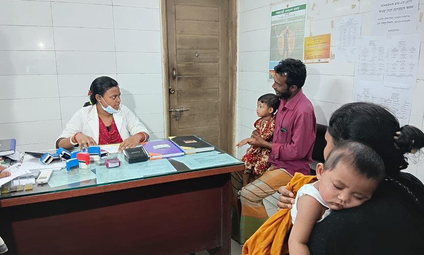 কর্তব্যের আড়ালে চাপা পড়ে থাকা ঈদের আনন্দ