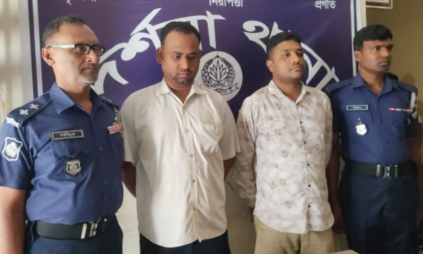চুয়াডাঙ্গায় জন্মসনদ জালিয়াতি মামলায় ইউপি সচিবসহ গ্রেফতার ২