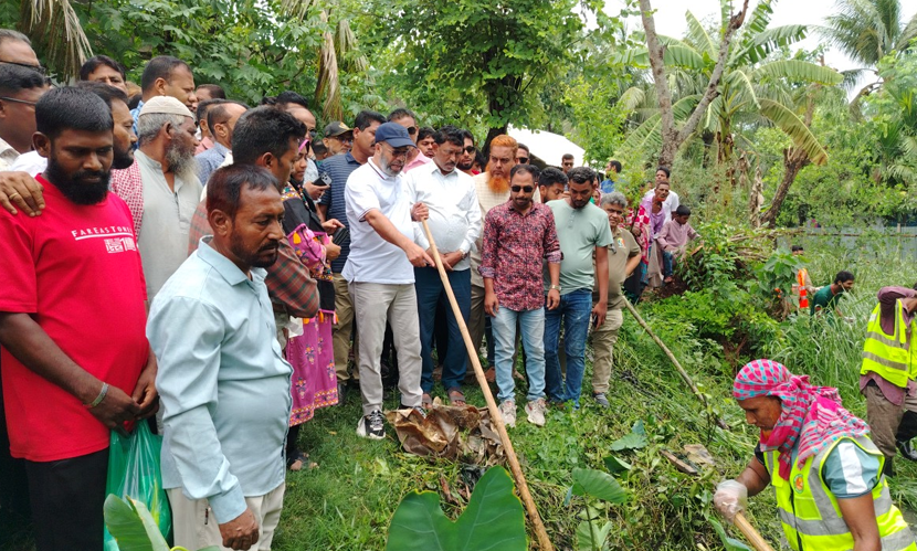 খাল পরিষ্কার কার্যক্রম উদ্বোধন করলেন পরিবেশ প্রতিমন্ত্রী