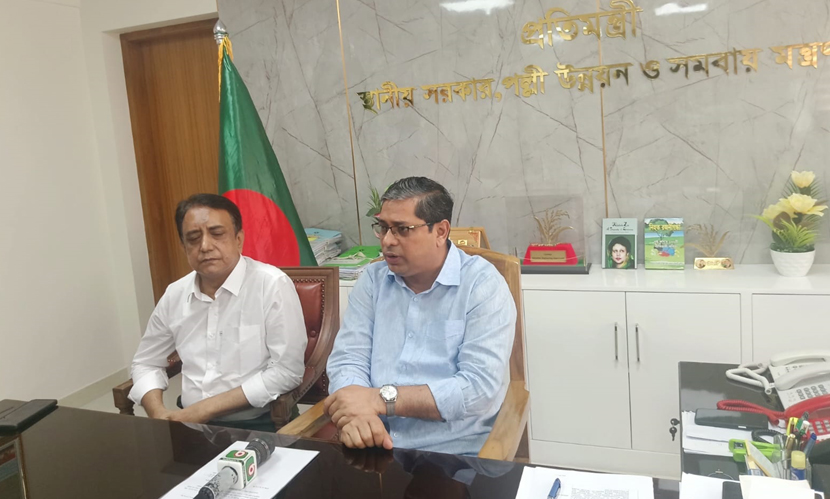 বগুড়া সিটি করপোরেশনের প্রশাসক এম আর ইসলাম স্বাধীন