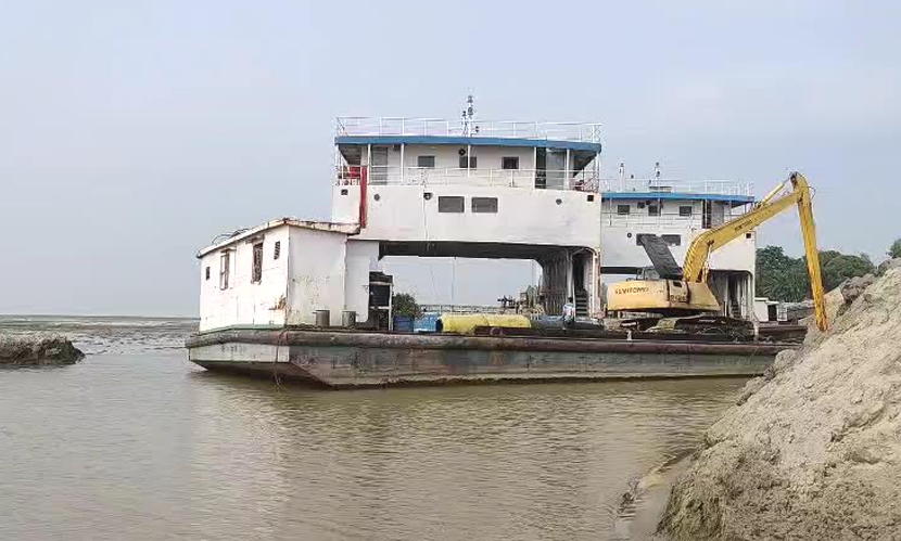 ফের চালু হচ্ছে রৌমারী-চিলমারী ফেরি