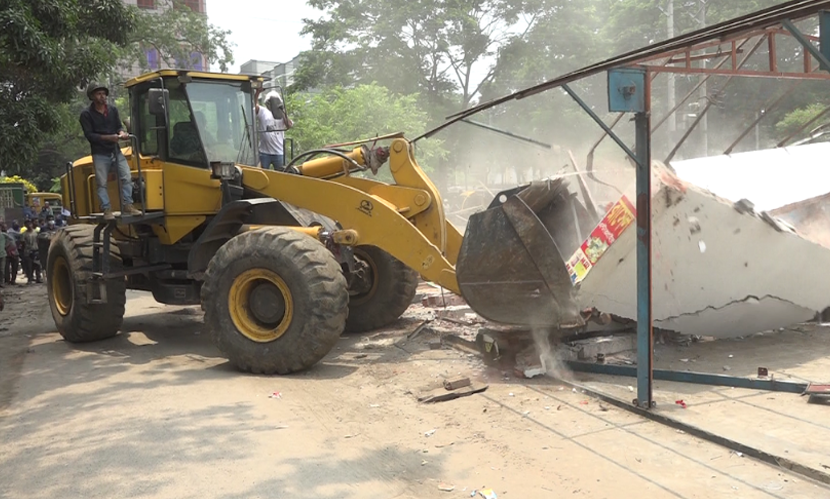যশোরে ৪ শতাধিক অবৈধ স্থাপনা উচ্ছেদ, ৫০ কোটি টাকার সম্পত্তি উদ্ধার