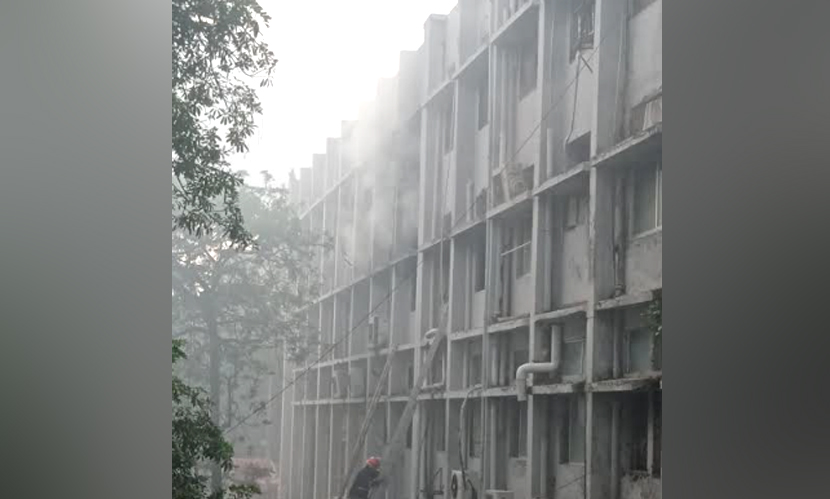 খুলনা মেডিকেল কলেজ হাসপাতালে আগুন, আহত ৫