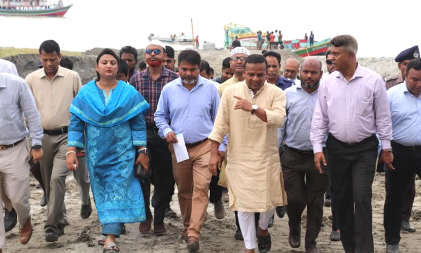 পাটুরিয়া-দৌলতদিয়া ফেরিঘাট পরিদর্শনে নৌপরিবহন প্রতিমন্ত্রী