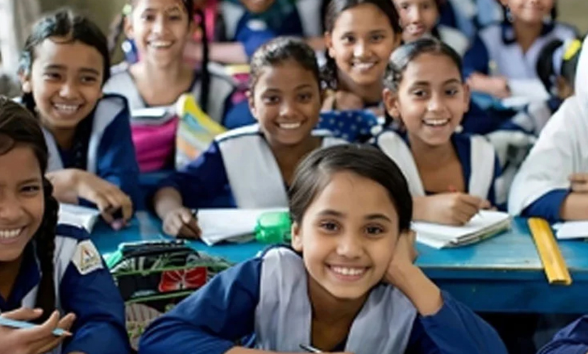 ছুটির আমেজ শিক্ষাঙ্গনে: আসছে ১৬-২৩ দিনের লম্বা ছুটি