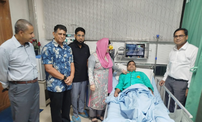 বুকে ব্যাথা নিয়ে সিএমএইচে ভর্তি মুশফিক ফজল আনসারী