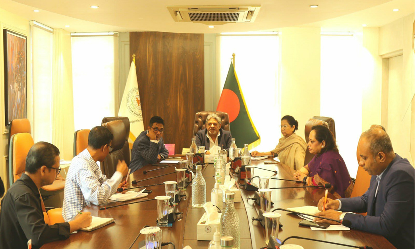 ডিএসইকে রিয়েল-টাইম সার্ভেইল্যান্স জোরদারের নির্দেশ বিএসইসির
