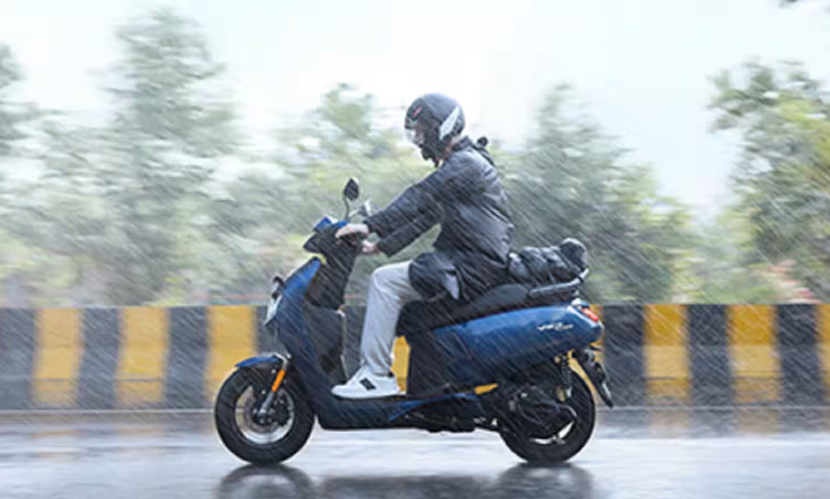 বর্ষায় ই-স্কুটারের যত্ন