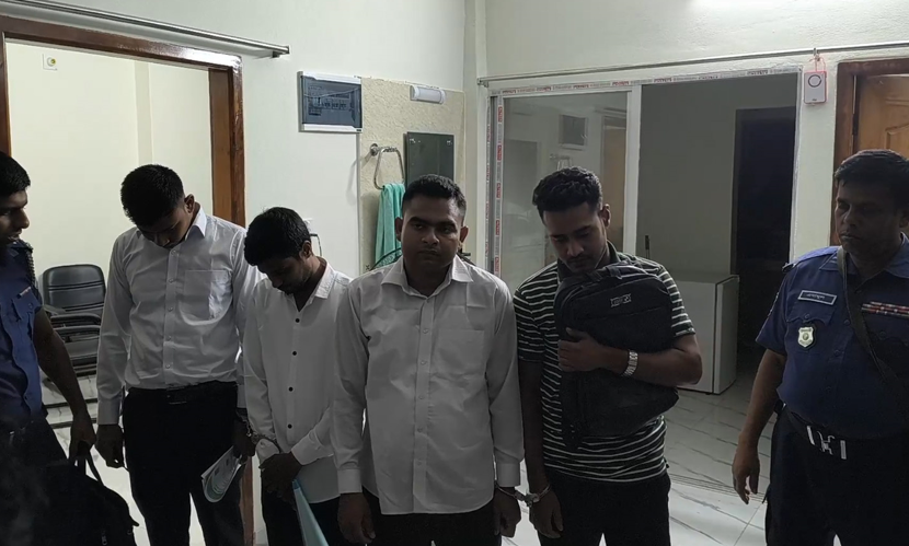 কুষ্টিয়ায় কর অফিসের নিয়োগ পরীক্ষায় প্রক্সি দিতে গিয়ে আটক ৪