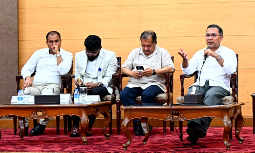 ‘দেশে গণমাধ্যমের টুটি চেপে ধরার পরিবেশ নেই’