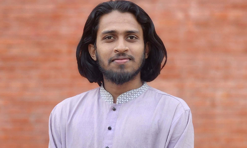 এলইডি স্ক্রিনের সামনে বসা নিয়ে রাকসু জিএসের বিরুদ্ধে মারধরের অভিযোগ