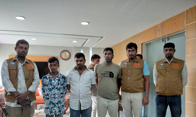 শয়তানের নিশ্বাস চক্রের তিন সদস্য গ্রেফতার