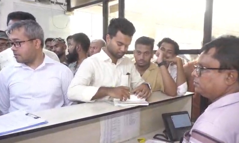 নোয়াখালীতে অতিরিক্ত ভাড়া নেওয়ায় ৪ বাস কাউন্টারকে জরিমানা