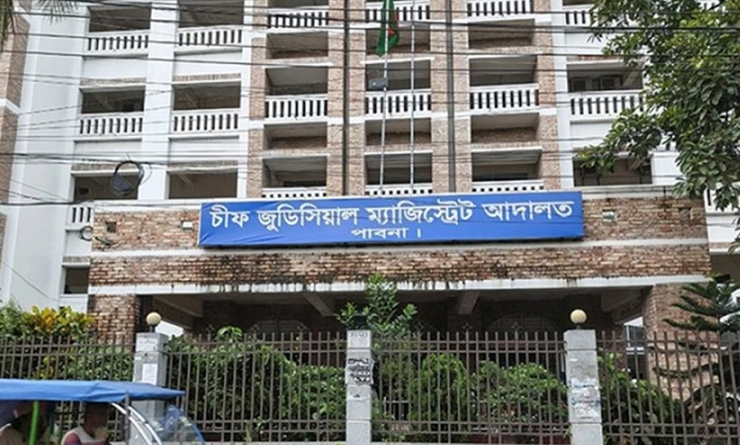 পাবনায় ছেলের সামনে বাবাকে হত্যায় গ্রেফতার ৫, আসামি রিমান্ডে