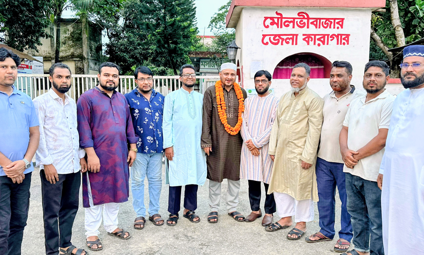 জামিনে কারামুক্ত জামায়াত নেতা খিজির, স্বাগত জানাতে নেতা-কর্মীদের ভিড়