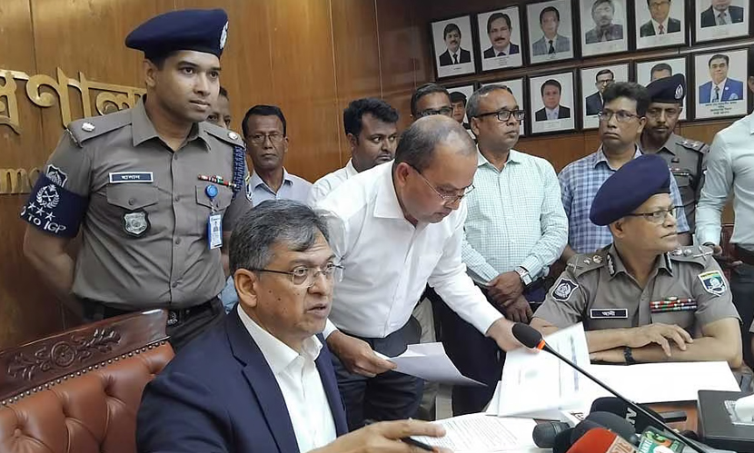 পলাতক পুলিশ কর্মকর্তাদের বিষয়ে পর্যায়ক্রমে ব্যবস্থা: স্বরাষ্ট্রমন্ত্রী