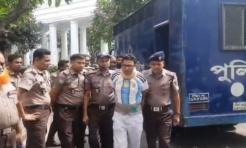 আর্জেন্টিনার জার্সি পরে ট্রাইব্যুনালে হাজির পলক, ভিডিও ভাইরাল