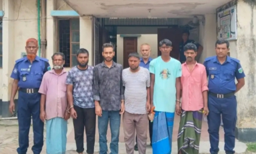 রায়গঞ্জে পুলিশের বিশেষ অভিযানে গ্রেফতার ৬