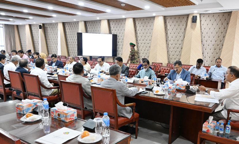রাজধানীর যানজট ও ট্রাফিক ব্যবস্থাপনা নিয়ে প্রধানমন্ত্রীর বৈঠক