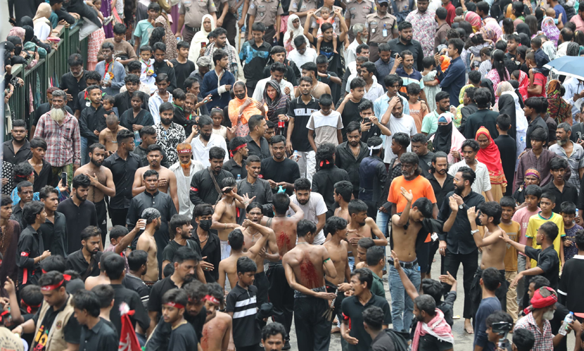 রক্তাক্ত মাতমে কারবালার স্মৃতিচারণ
