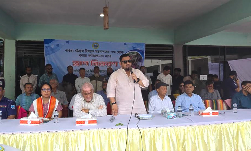‘বন্যায় ক্ষতিগ্রস্তদের খাদ্য সহায়তার পাশাপাশি পুনর্বাসন কার্যক্রমও অব্যাহত থাকবে’