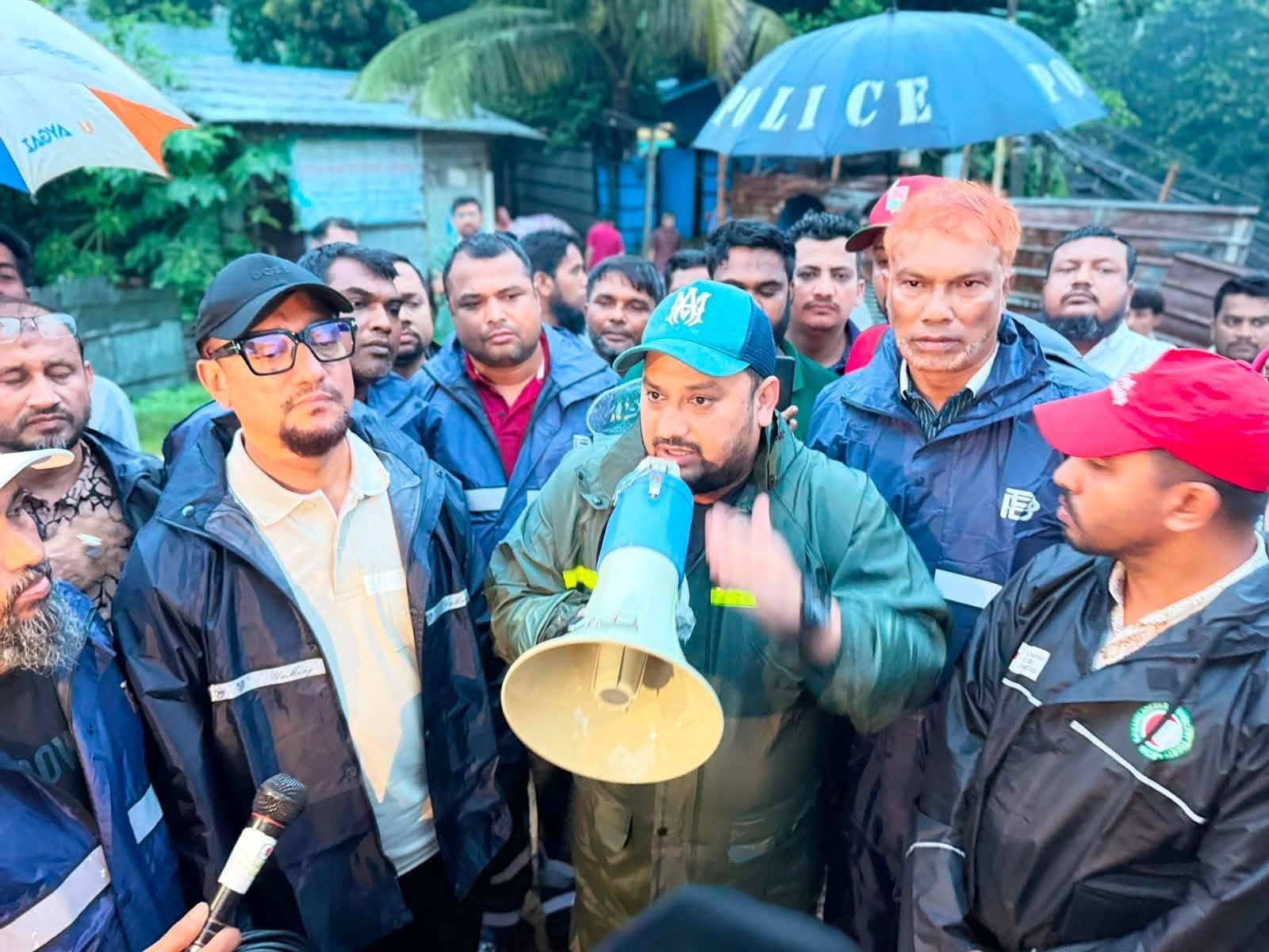 ক্ষতিগ্রস্ত মানুষের ঘরে ঘরে ত্রাণ পৌঁছে দেওয়া হবে: মীর হেলাল
