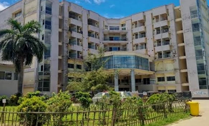 চাকরিতে পুনর্বহালের আশ্বাসে বাগেরহাট হাসপাতালের কর্মচারীদের আন্দোলন প্রত্যাহার