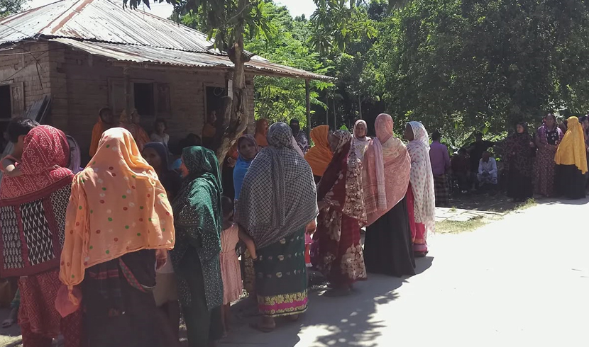 দাদার দাফন শেষে নাতনির মৃত্যু সংবাদ, পরে একই কবরস্থানে সমাহিত