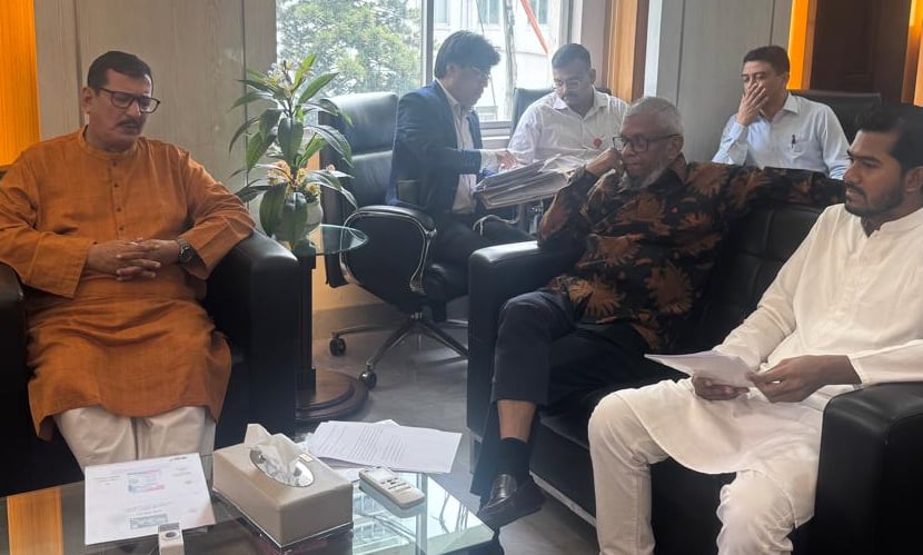 প্রবাসী কার্ডধারীদের জন্য ভূমি সেবা সহজ করতে নির্দেশ ভূমিমন্ত্রীর