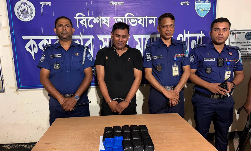 সেনাবাহিনীর গাড়ি থেকে ইয়াবাসহ সাবেক সেনাসদস্য আটক