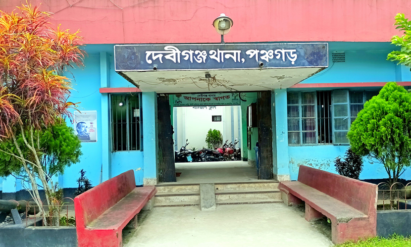 পঞ্চগড়ে সড়ক পার হতে গিয়ে কাভার্ডভ্যানের চাপায় শিশু নিহত