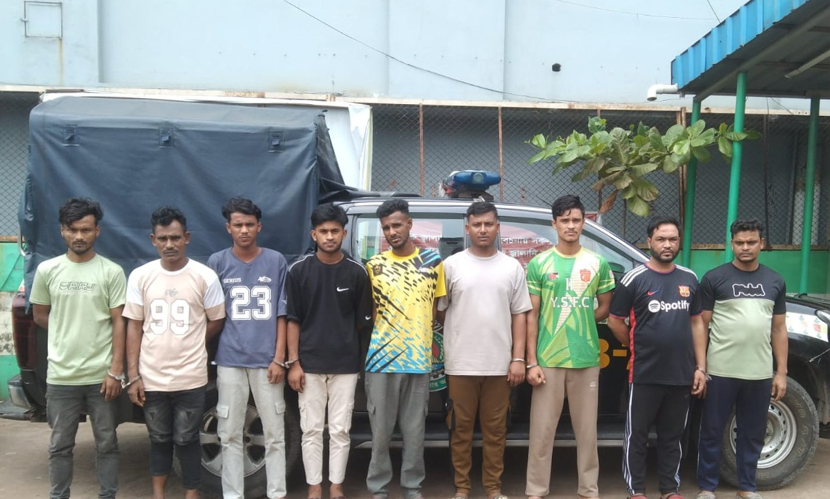 চট্টগ্রামে ইন্টারনেট সেবার প্রতিষ্ঠানে হামলার ঘটনায় গ্রেফতার আরও ৯