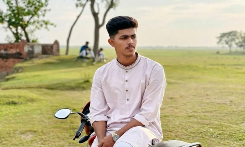 চট্টগ্রামে ট্রলারে অগ্নিকাণ্ড, মৃত্যু বেড়ে ৩