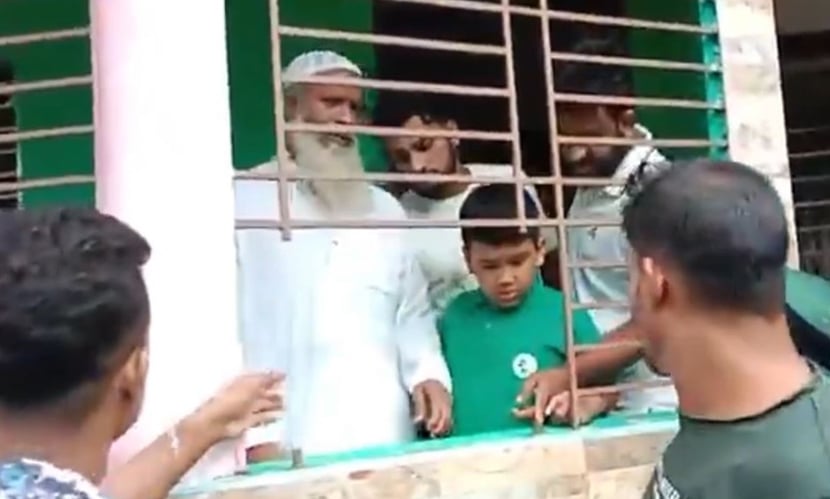 নরসিংদীতে ডাকাতের কোপে নিহত ১, মালামাল লুট