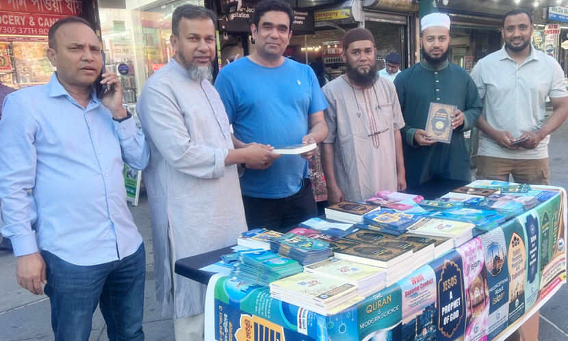 বিশ্বকাপ ফুটবলের উন্মাদনায় মুনারের অভিনব ইসলাম প্রচার