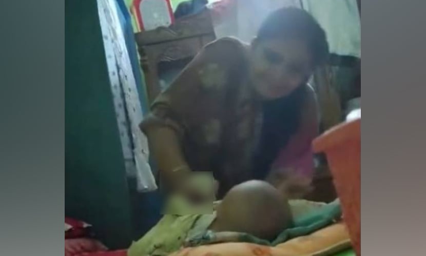 নরসিংদীতে ২ মাসের শিশুর ওপর চাচির নির্যাতনের ভিডিও ভাইরাল