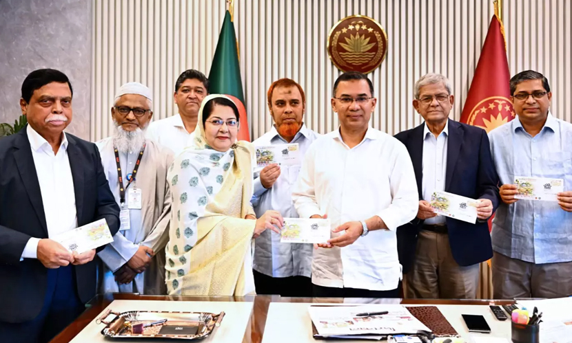 পল্লী উন্নয়ন দিবসে স্মারক ডাকটিকিট প্রকাশ করলেন প্রধানমন্ত্রী