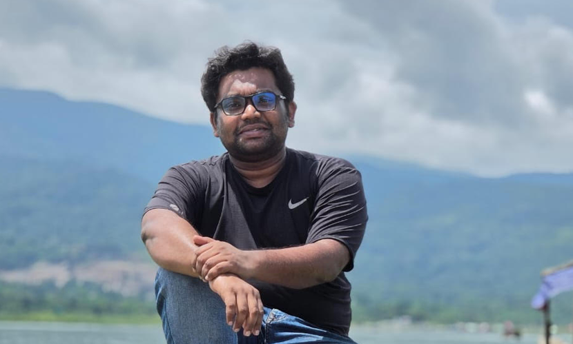 সাদাপাথরে গোসল করতে নেমে পর্যটক নিখোঁজ