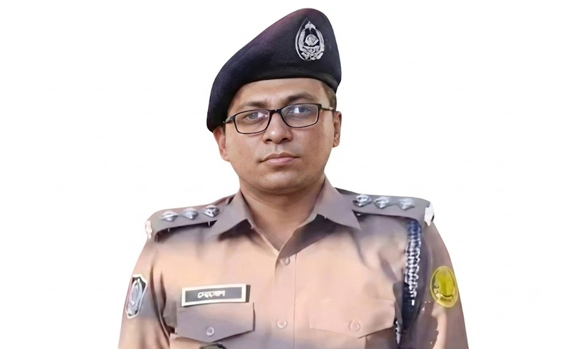 নারী কর কমিশনারের সঙ্গে ‘ঘনিষ্ঠ সম্পর্ক’ গড়া পুলিশের সেই এএসপি বরখাস্ত