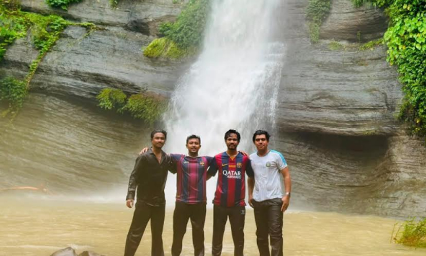 সুপ্তধারা ঝরনা আটকে পড়া বিশ্ববিদ্যালয়ের ৪ শিক্ষার্থী উদ্ধার